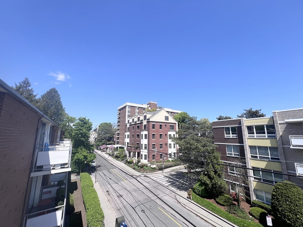 2 bed, 2 bath apartment for rent at 50 Park St Unit 41, Brookline — photo 11 of 18
