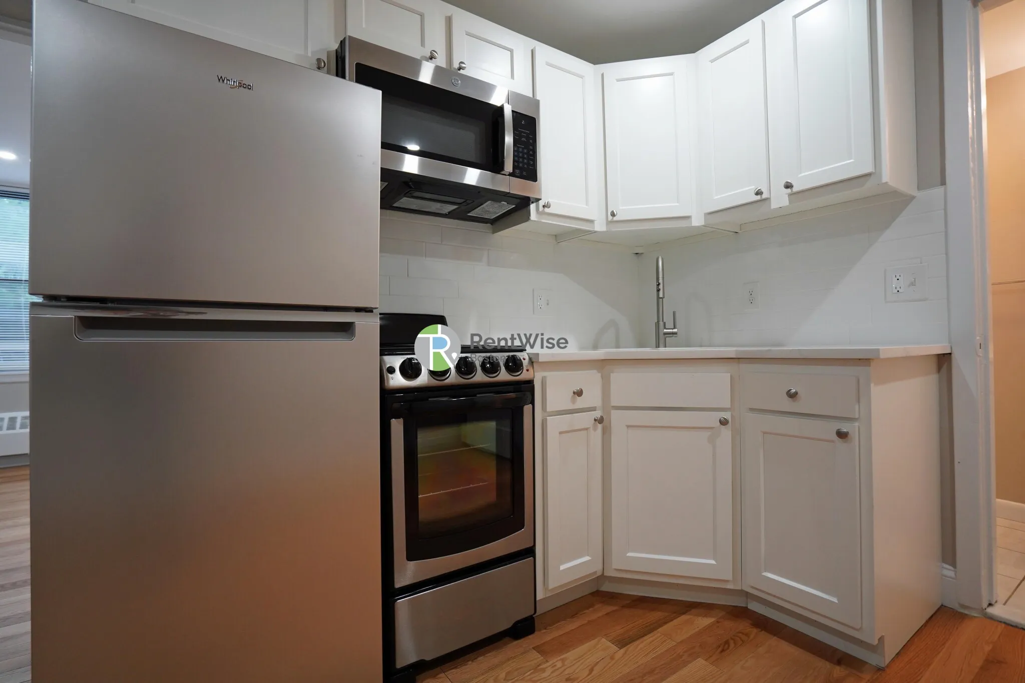 Studio bed, 1 bath apartment for rent at 50 Park Vale Ave Unit 22, Allston — photo 4 of 13