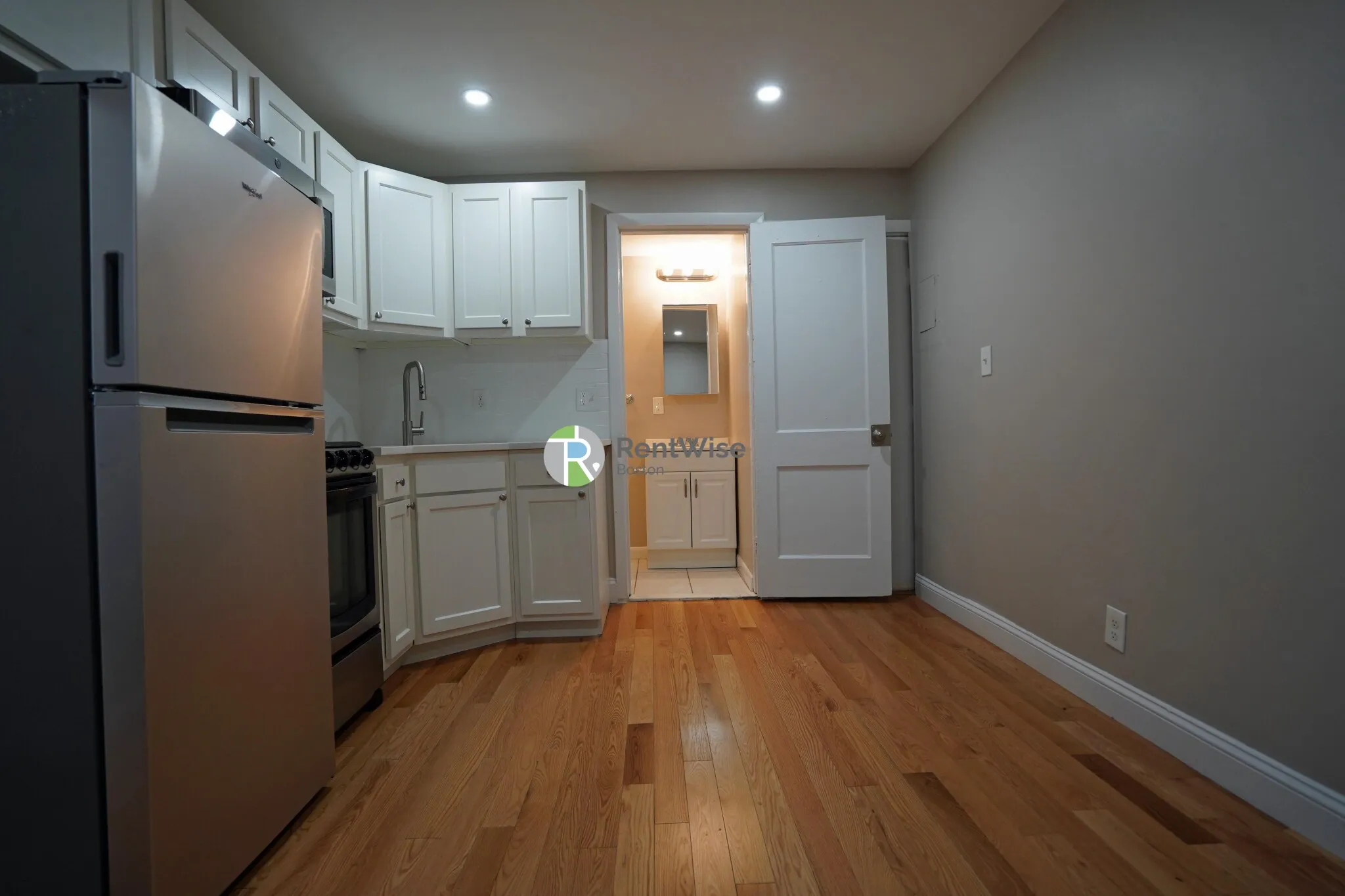 Studio bed, 1 bath apartment for rent at 50 Park Vale Ave Unit 22, Allston — photo 1 of 13