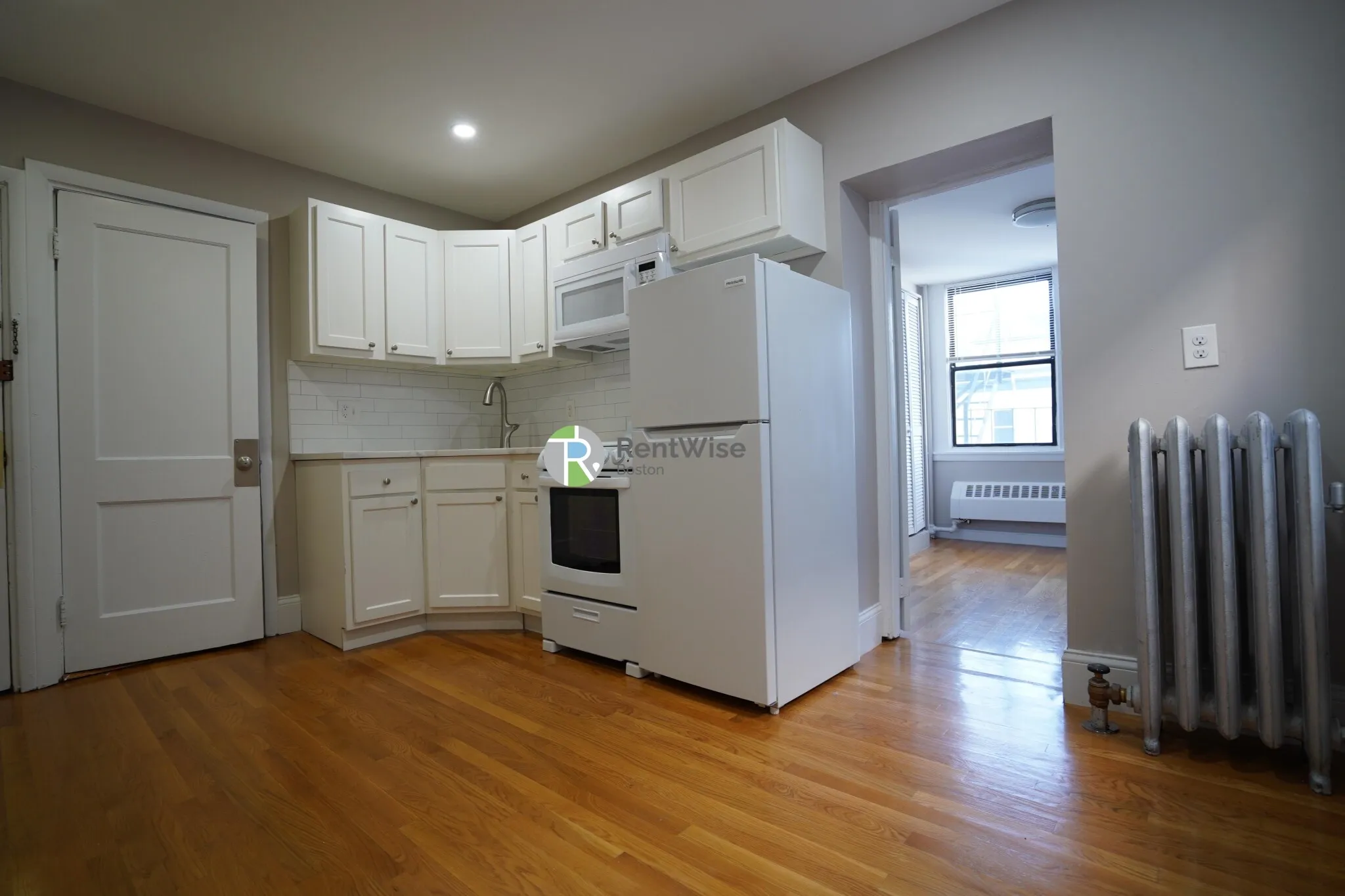 Studio bed, 1 bath apartment for rent at 50 Park Vale Ave Unit 25, Allston — photo 4 of 14