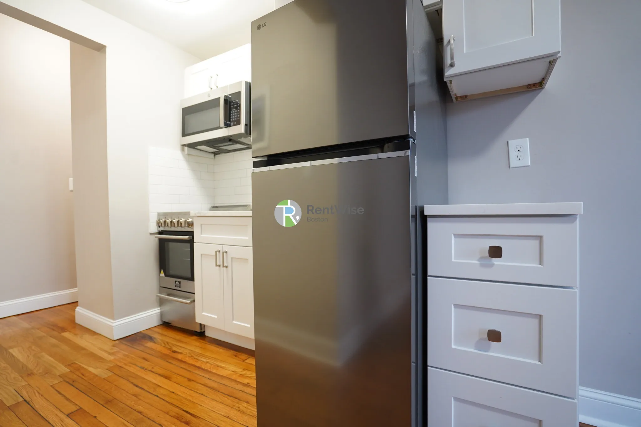 Studio bed, 1 bath apartment for rent at 50 Park Vale Ave Unit 31, Allston — photo 4 of 11