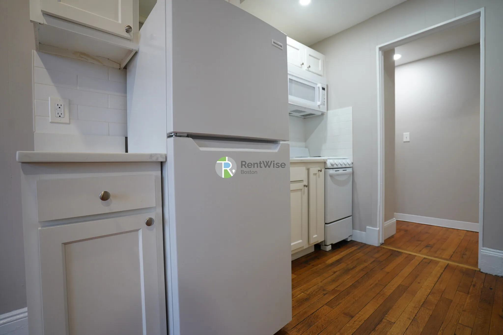 Studio bed, 1 bath apartment for rent at 50 Park Vale Ave Unit 36, Allston — photo 6 of 13