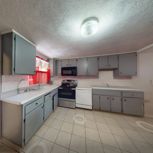 4 bed, 1 bath apartment for rent at 50 Plymouth St Unit 2, Everett