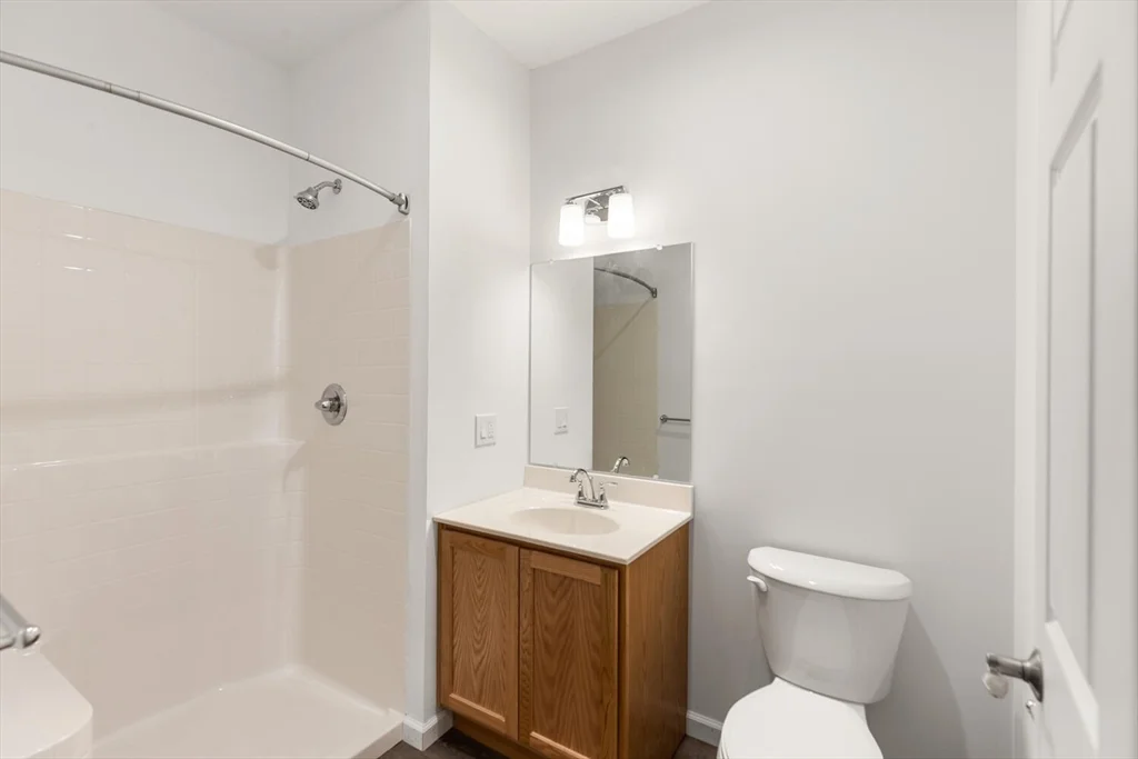 Studio bed, 1 bath apartment for rent at 50 R Maplewood Ave Unit 102-212, Gloucester — photo 13 of 16