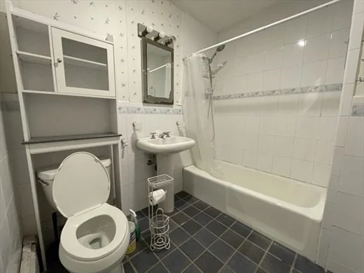 2 bed, 2 bath apartment for rent at 50 Radnor Rd Unit 1a, Brighton — photo 6 of 13