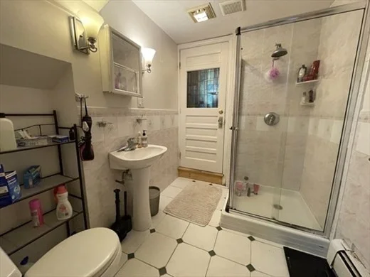 2 bed, 2 bath apartment for rent at 50 Radnor Rd Unit 1a, Brighton — photo 12 of 13