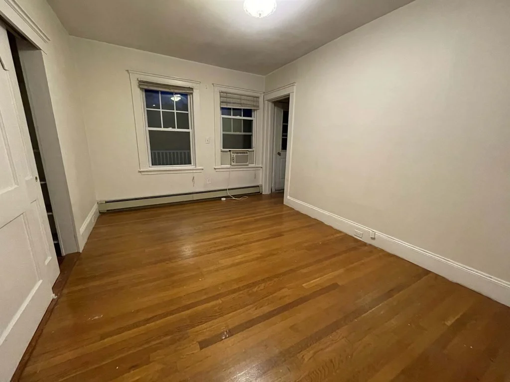 3 bed, 1 bath apartment for rent at 50 Radnor Rd Unit 2A, Brighton — photo 14 of 16