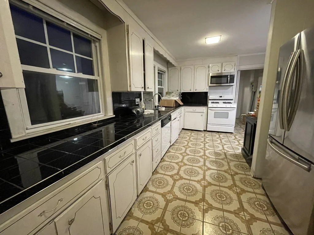 3 bed, 1 bath apartment for rent at 50 Radnor Rd Unit 2A, Brighton — photo 7 of 16