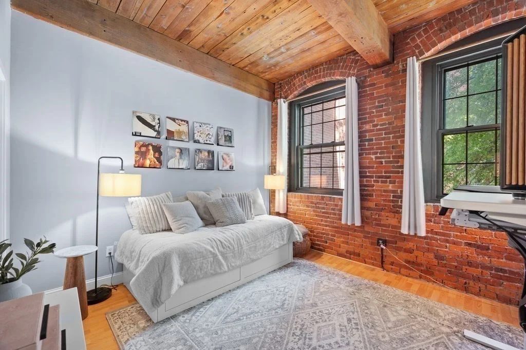 2 bed, 1 bath apartment for rent at 50 Rantoul St Unit 310, Beverly — photo 17 of 26