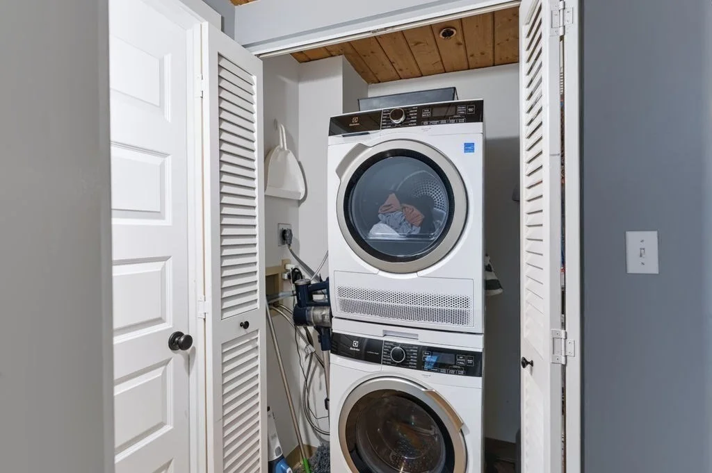 2 bed, 1 bath apartment for rent at 50 Rantoul St Unit 310, Beverly — photo 23 of 26