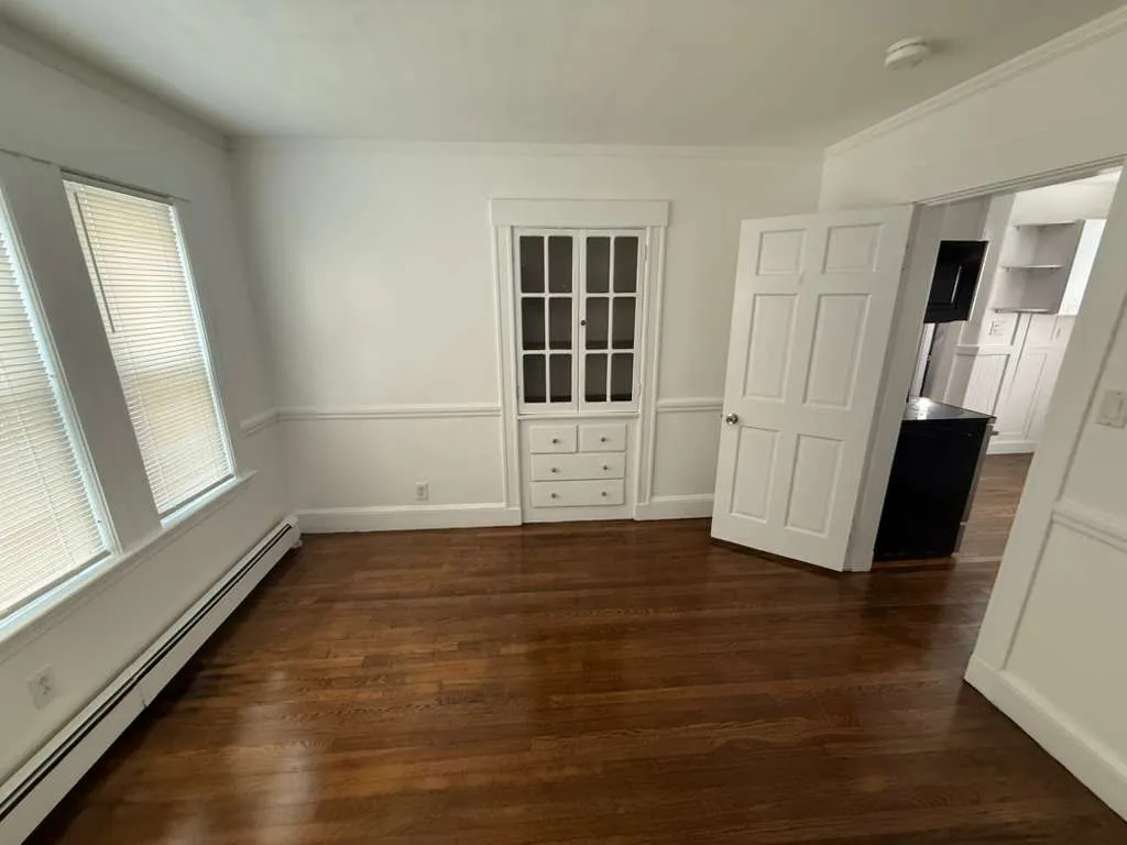 3 bed, 1 bath apartment for rent at 50 Raymond St Unit 1, Allston — photo 17 of 24