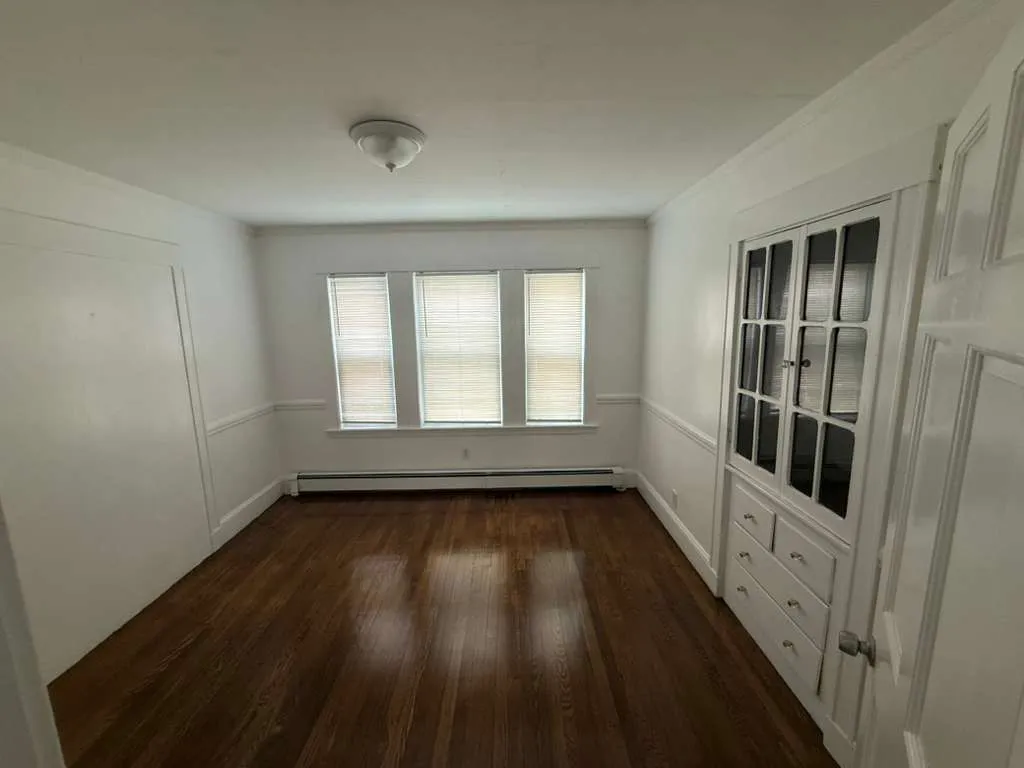 3 bed, 1 bath apartment for rent at 50 Raymond St Unit 1, Allston — photo 20 of 24