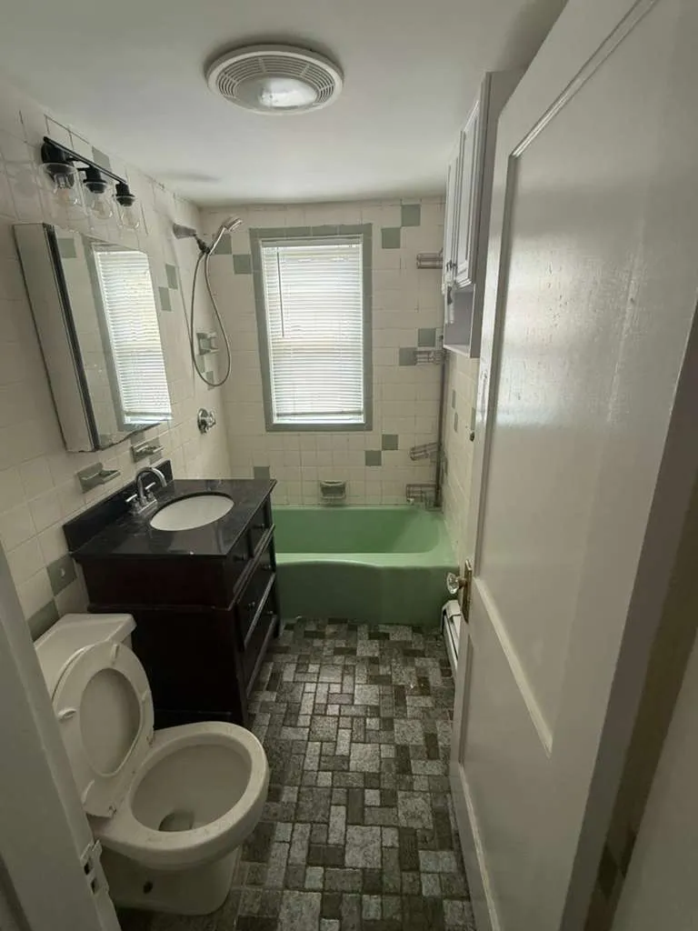 3 bed, 1 bath apartment for rent at 50 Raymond St Unit 1, Allston — photo 14 of 24