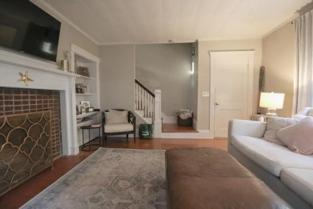 3 bed, 1 bath apartment for rent at 50 Renwick Unit --, Wakefield — photo 2 of 17