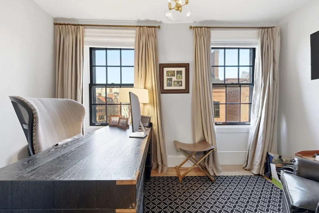 4 bed, 3 bath apartment for rent at 50 River St, Beacon Hill — photo 25 of 39