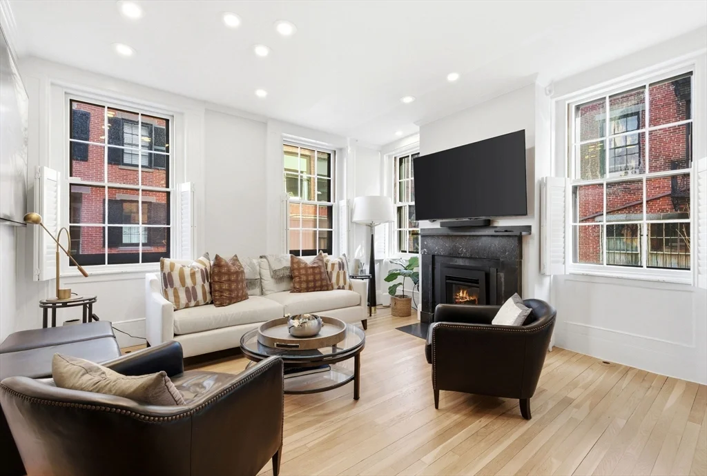 4 bed, 3 bath apartment for rent at 50 River St, Beacon Hill — photo 7 of 39