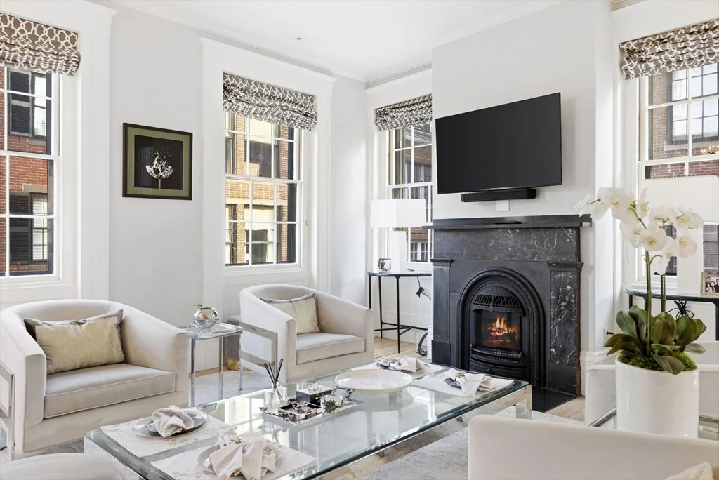 4 bed, 3 bath apartment for rent at 50 River St, Beacon Hill — photo 18 of 39