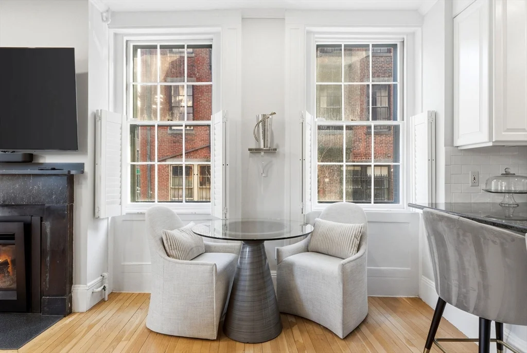 4 bed, 3 bath apartment for rent at 50 River St, Beacon Hill — photo 8 of 39