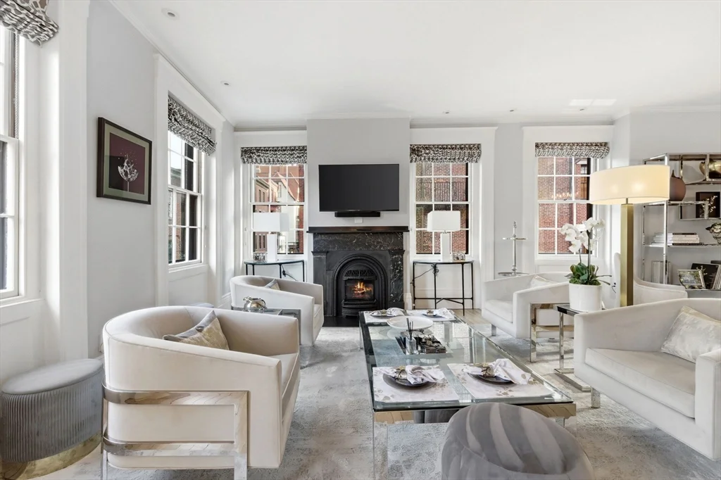 4 bed, 3 bath apartment for rent at 50 River St, Beacon Hill — photo 17 of 39