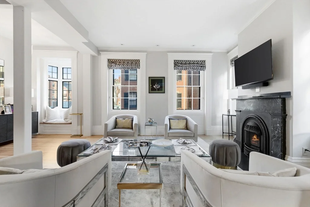 4 bed, 3 bath apartment for rent at 50 River St, Beacon Hill — photo 19 of 39