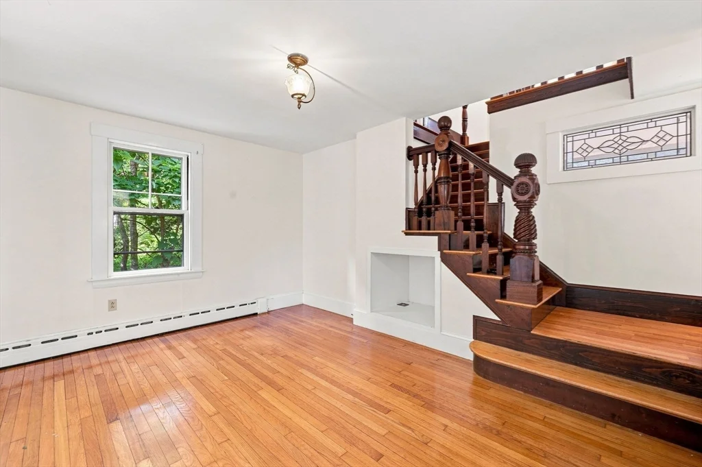 4 bed, 2 bath apartment for rent at 50 Rochwood Rd, Norfolk — photo 15 of 38