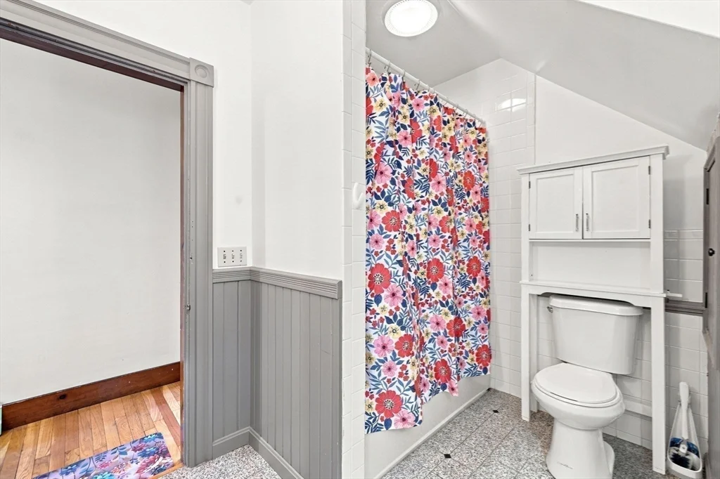 4 bed, 2 bath apartment for rent at 50 Rochwood Rd, Norfolk — photo 29 of 38