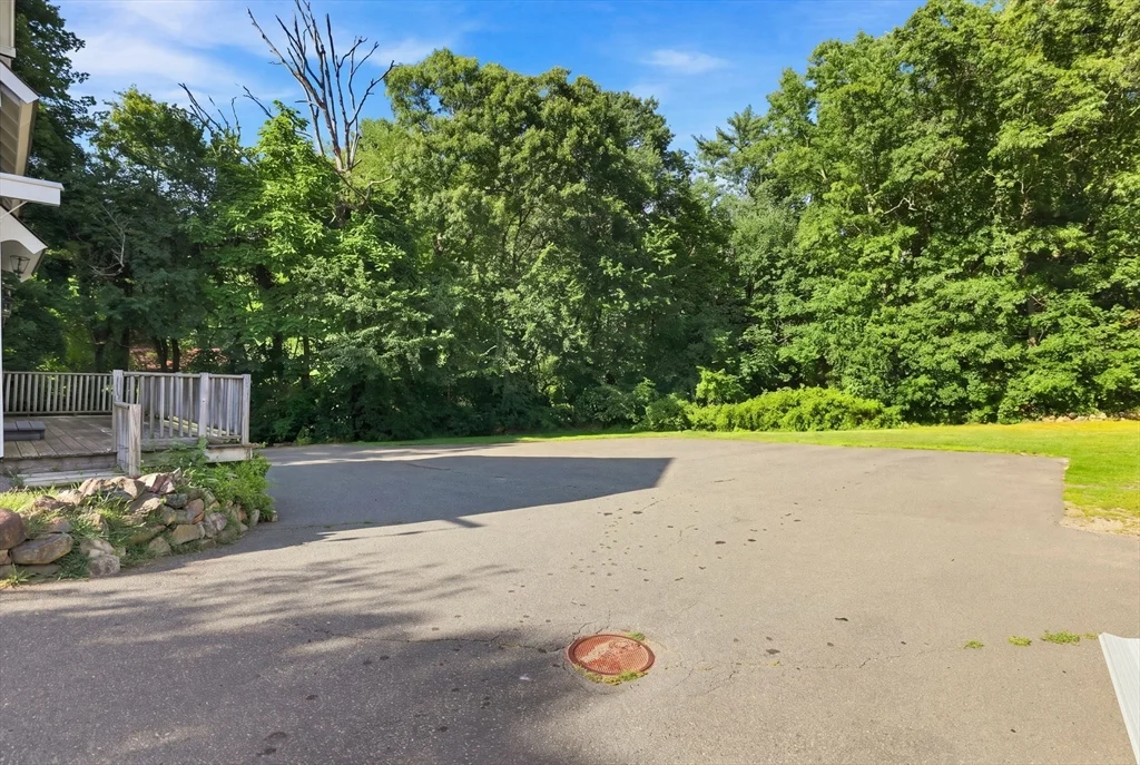 4 bed, 2 bath apartment for rent at 50 Rochwood Rd, Norfolk — photo 37 of 38
