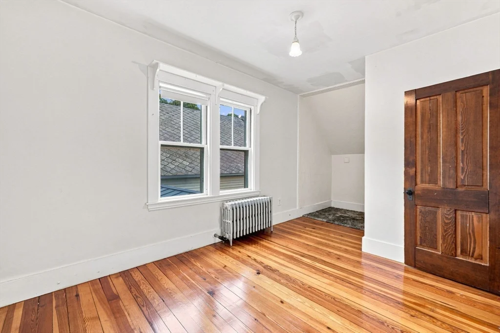 4 bed, 2 bath apartment for rent at 50 Rochwood Rd, Norfolk — photo 31 of 38