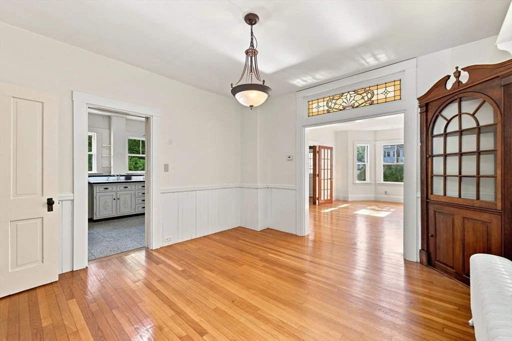 4 bed, 2 bath apartment for rent at 50 Rochwood Rd, Norfolk — photo 10 of 38