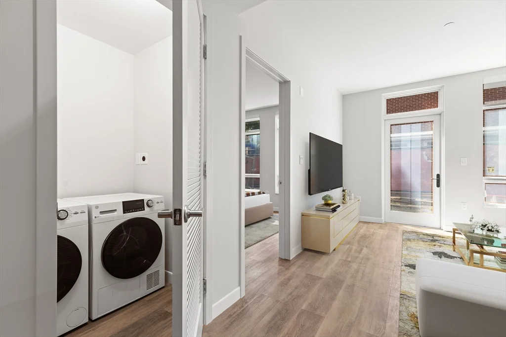 1 bed, 1 bath apartment for rent at 50 Rogers St Unit 101, Kendall Square — photo 4 of 16