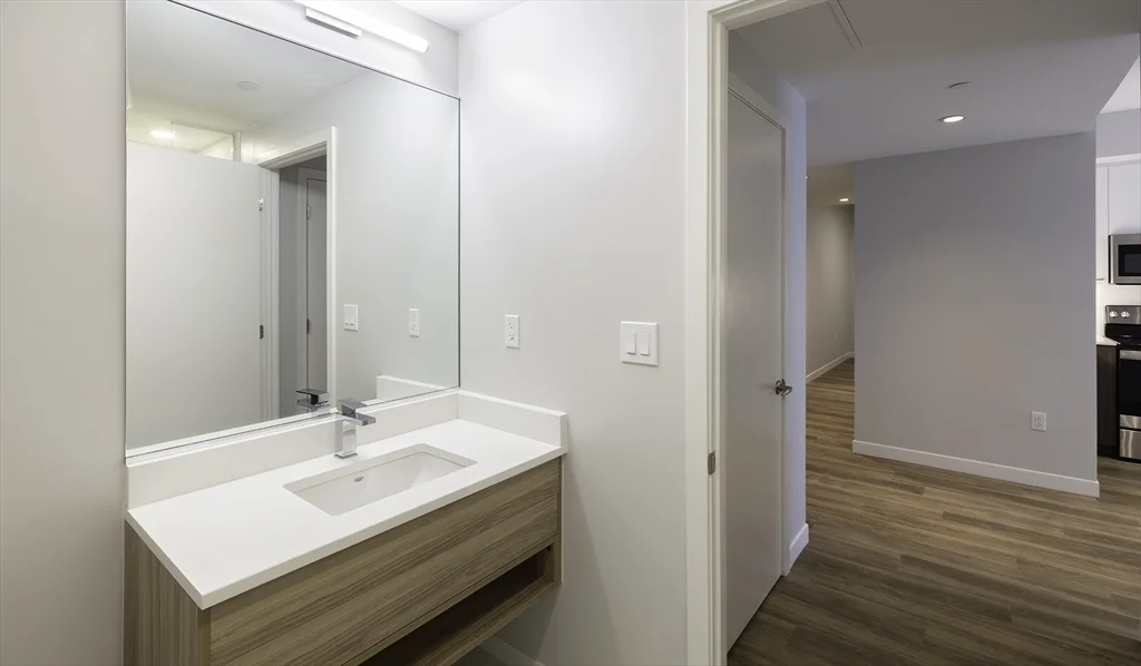 1 bed, 1 bath apartment for rent at 50 Rogers St Unit 421, Kendall Square — photo 4 of 8