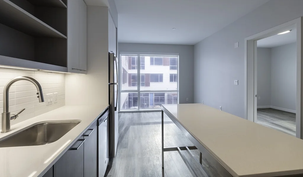 1 bed, 1 bath apartment for rent at 50 Rogers St Unit 421, Kendall Square — photo 1 of 8