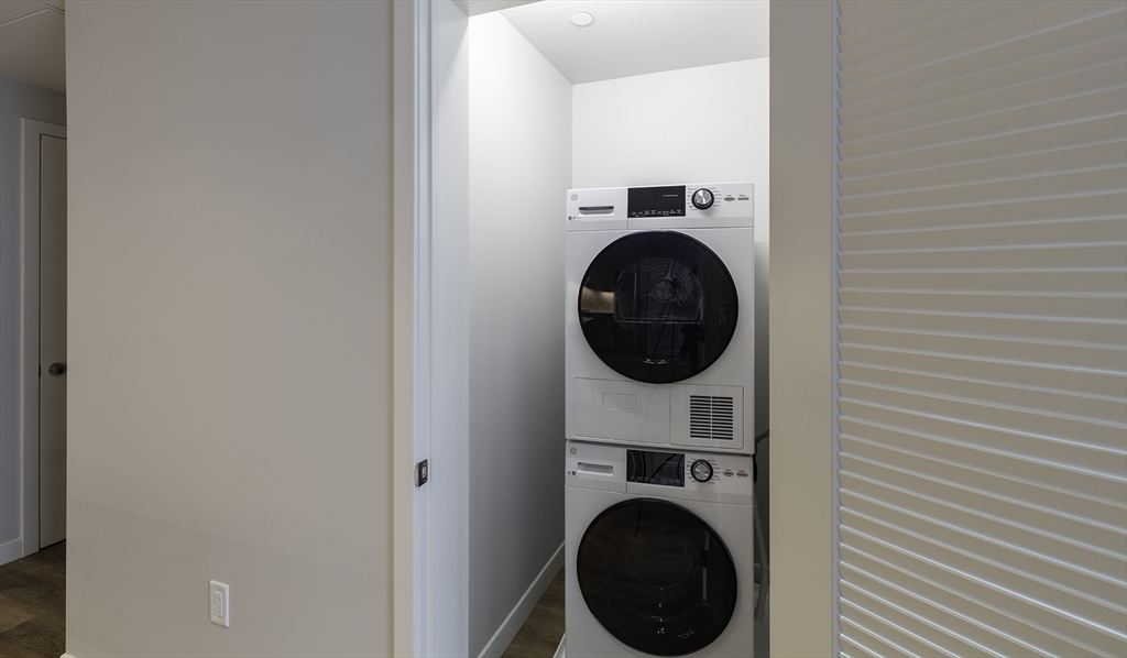 1 bed, 1 bath apartment for rent at 50 Rogers St Unit 424, Kendall Square — photo 8 of 17