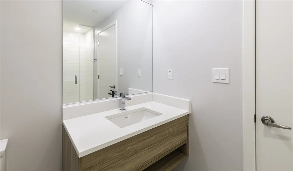 Studio bed, 1 bath apartment for rent at 50 Rogers St Unit 509, Kendall Square — photo 5 of 12