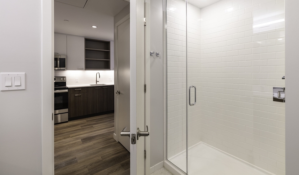 Studio bed, 1 bath apartment for rent at 50 Rogers St Unit 611, Kendall Square — photo 6 of 15
