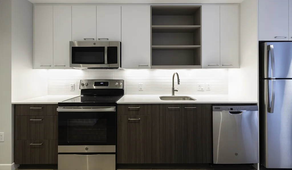 Studio bed, 1 bath apartment for rent at 50 Rogers St Unit 614, Kendall Square — photo 1 of 12