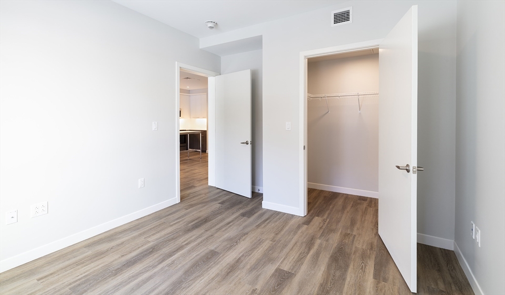 Studio bed, 1 bath apartment for rent at 50 Rogers St Unit 616, Kendall Square — photo 7 of 18