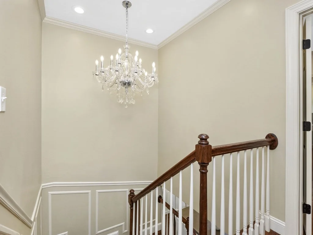 4 bed, 4+ bath apartment for rent at 50 Rowe St Unit 1, Auburndale — photo 16 of 33