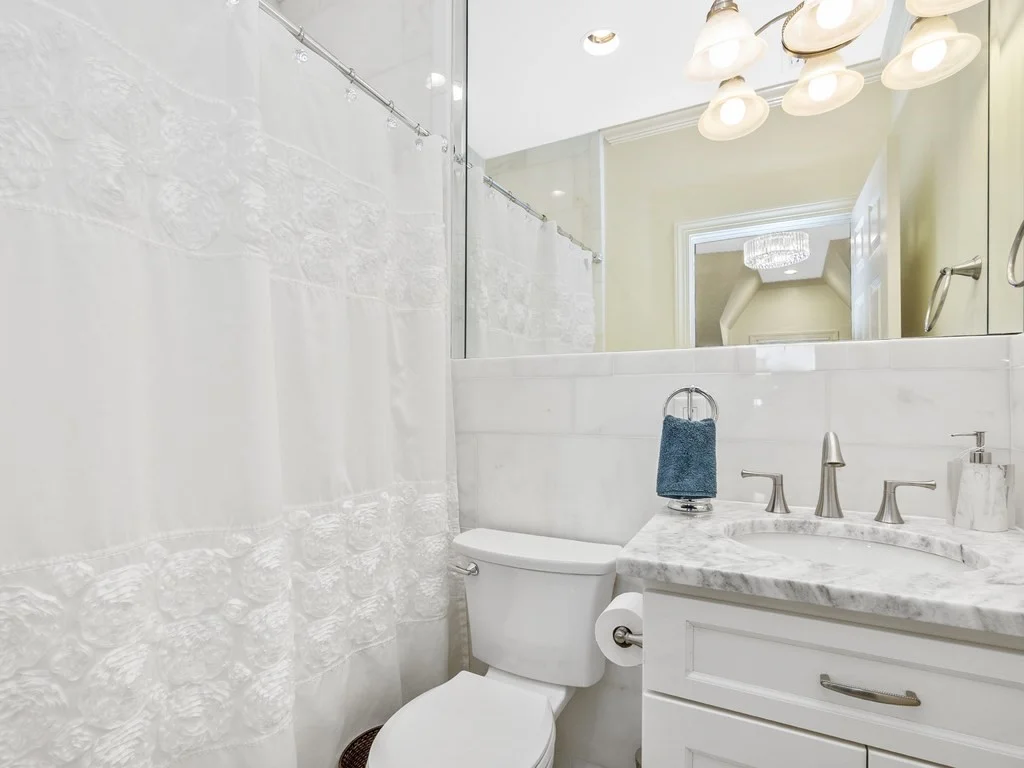 4 bed, 4+ bath apartment for rent at 50 Rowe St Unit 1, Auburndale — photo 27 of 33