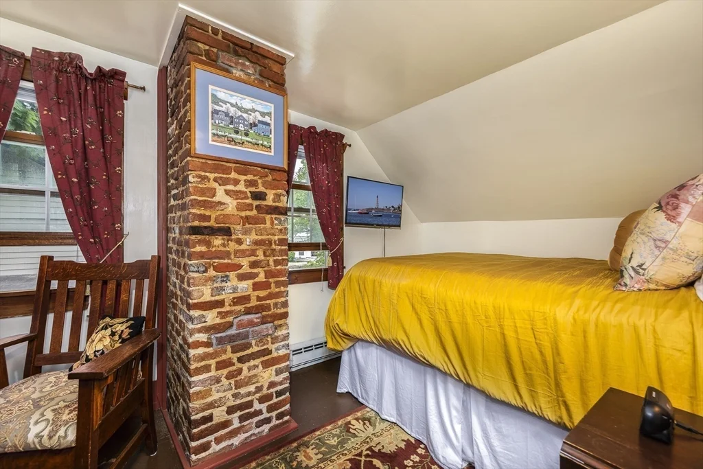 2 bed, 1 bath apartment for rent at 50 Rowland St Unit 1, Marblehead — photo 26 of 29