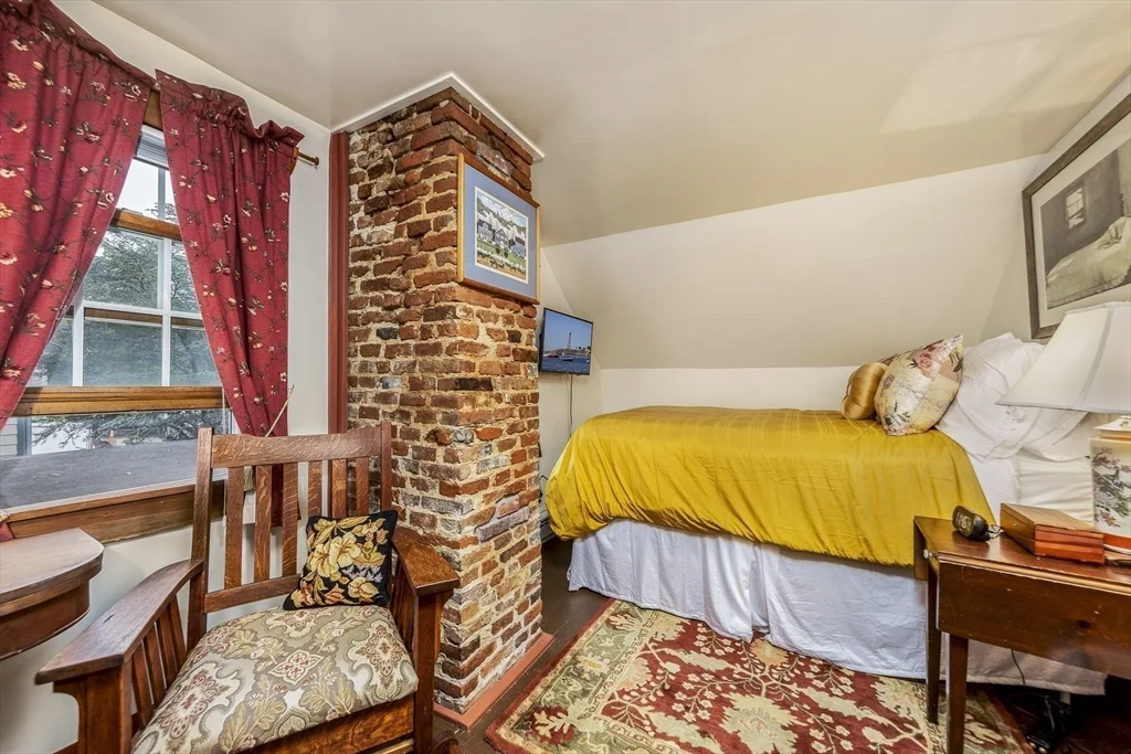 2 bed, 1 bath apartment for rent at 50 Rowland St Unit 1, Marblehead — photo 25 of 29