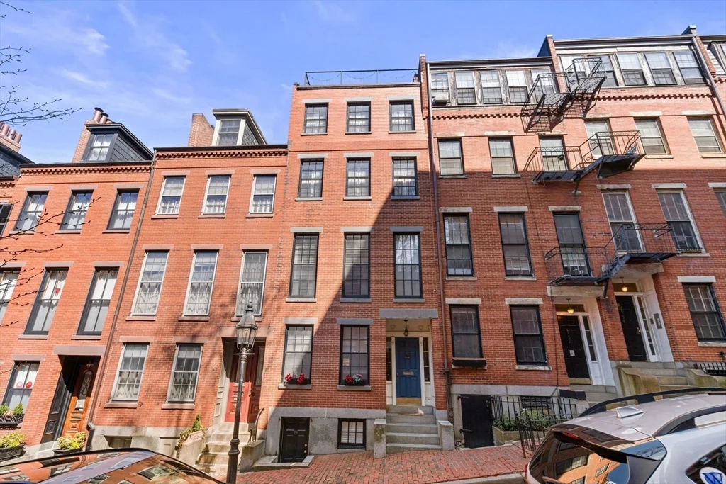 2 bed, 1 bath apartment for rent at 50 S Russell St Unit 3, Beacon Hill — photo 20 of 21
