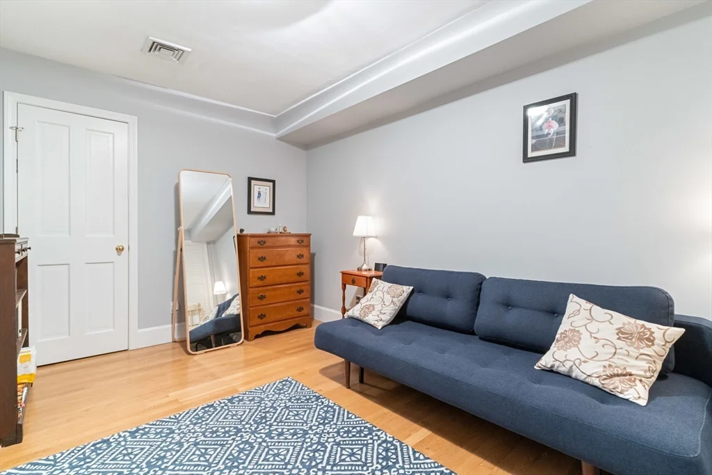 2 bed, 1 bath apartment for rent at 50 S Russell St Unit 3, Beacon Hill — photo 14 of 21
