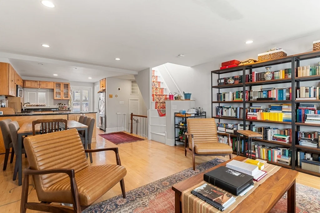 2 bed, 1 bath apartment for rent at 50 S Russell St Unit 3, Beacon Hill — photo 4 of 21