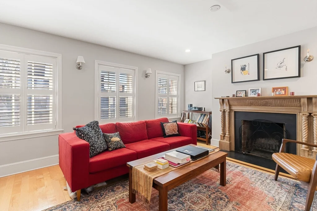 2 bed, 1 bath apartment for rent at 50 S Russell St Unit 3, Beacon Hill — photo 2 of 21