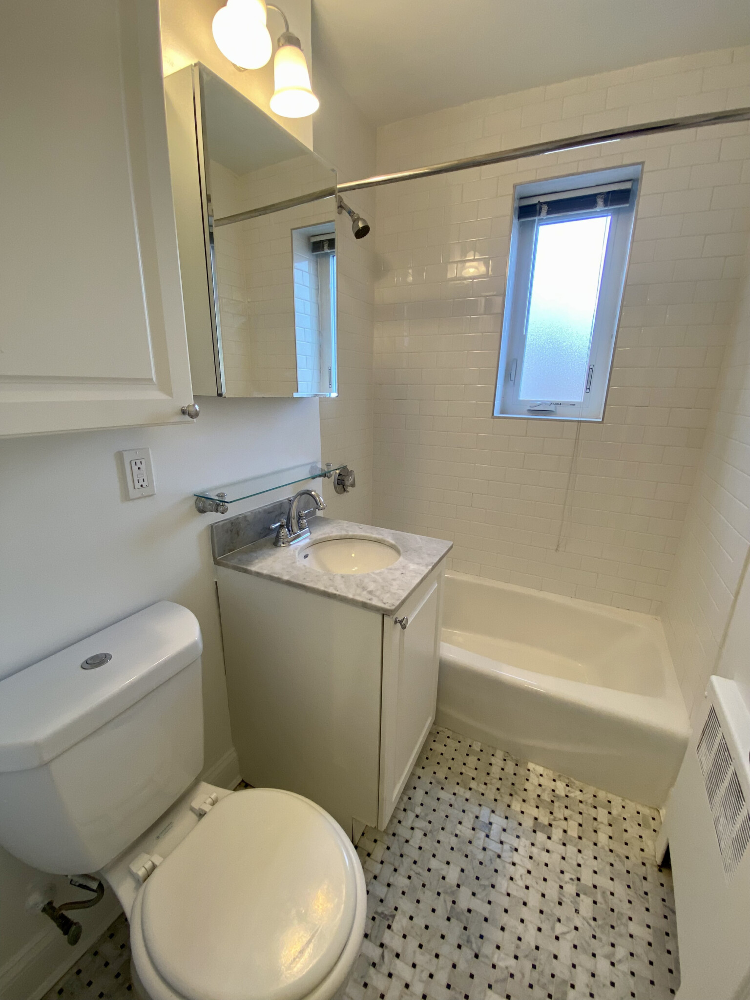 1 bed, 1 bath apartment for rent at 50 Alton Pl Unit 4, Coolidge Corner — photo 9 of 10