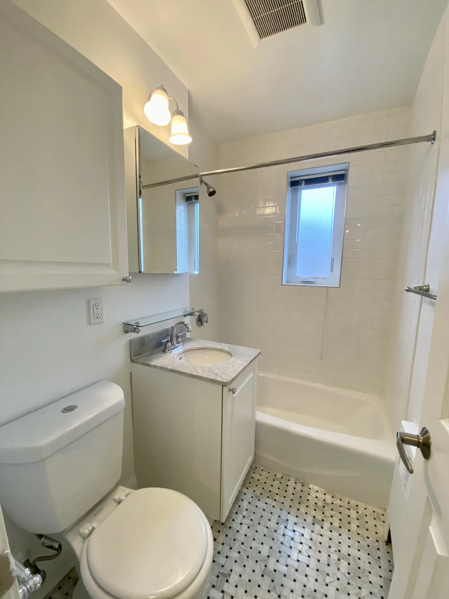 2 bed, 1 bath apartment for rent at 50 Alton Pl Unit T1, Coolidge Corner — photo 10 of 10