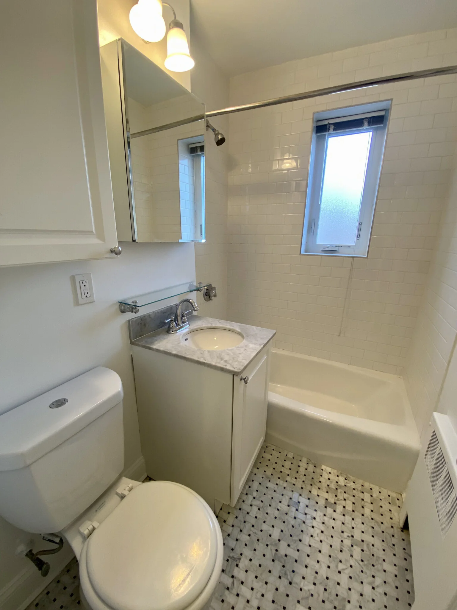 2 bed, 1 bath apartment for rent at 50 Alton Pl Unit T1, Coolidge Corner — photo 9 of 10