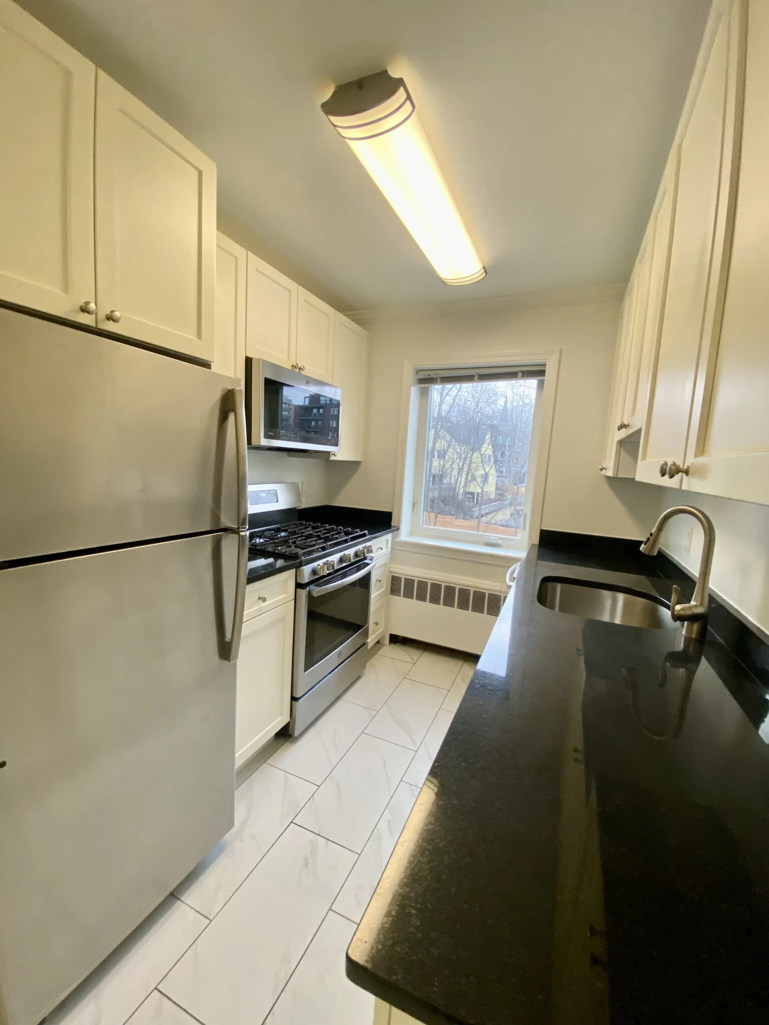 2 bed, 1 bath apartment for rent at 50 Alton Pl Unit T1, Coolidge Corner — photo 6 of 10