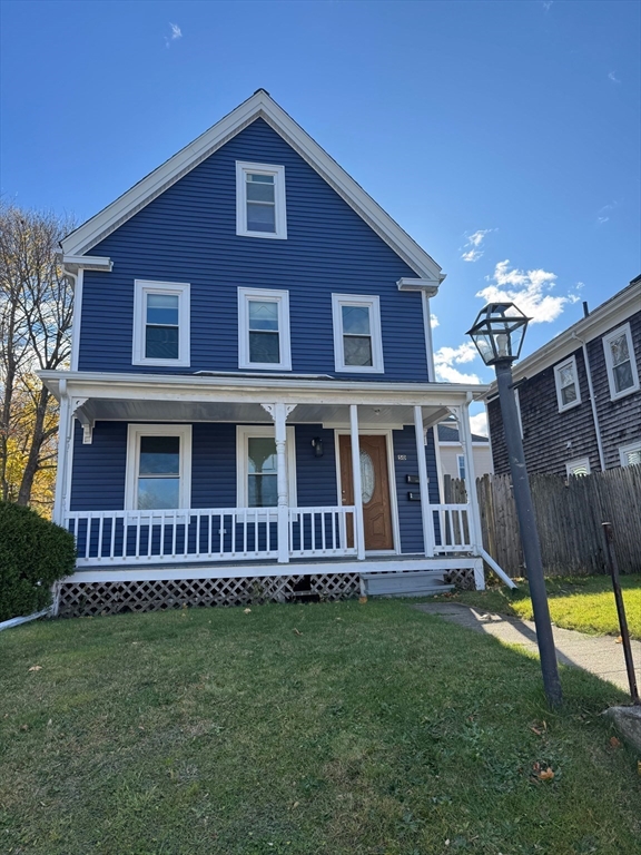 3 bed, 2 bath apartment for rent at 50 Samoset St Unit 2, Downtown